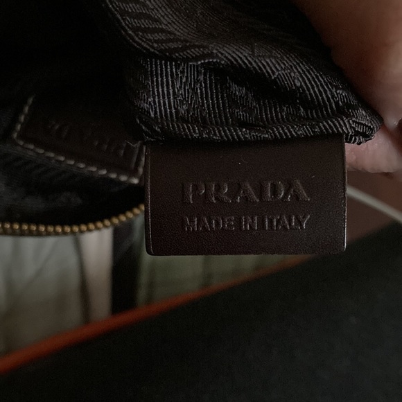 Prada small clutch - Picture 5 of 7